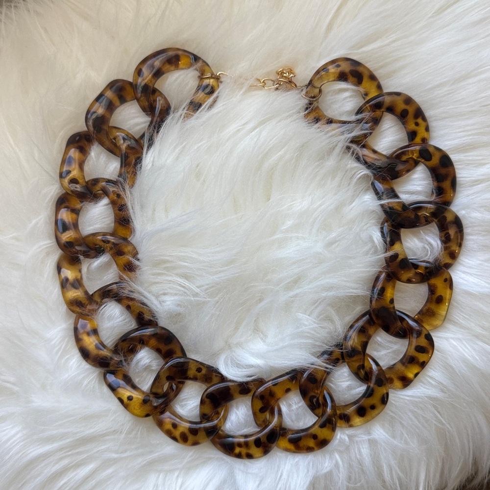 Tortoiseshell Chain Necklace